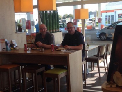 Foto: Team Tankstelle FL - Peelwatt